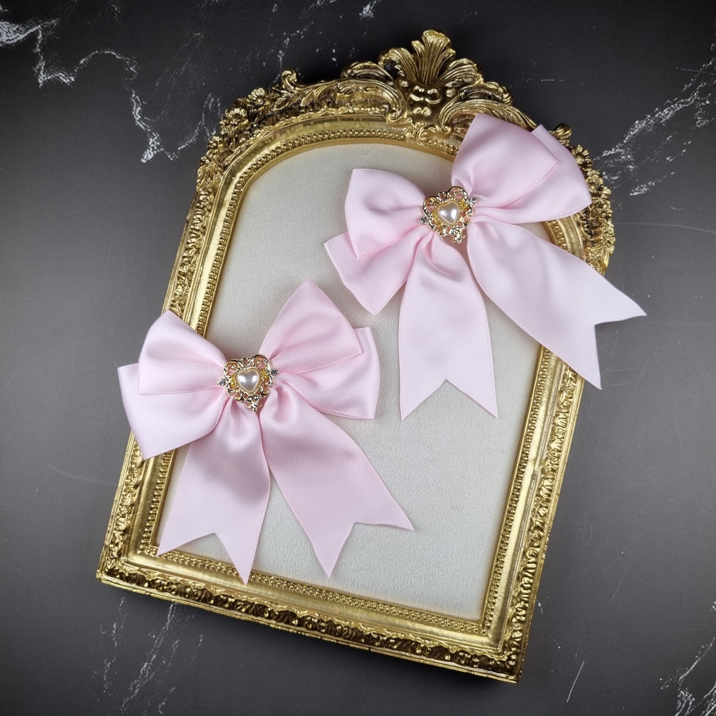 Pearly Heart Ribbons